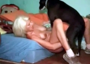 Wonderful MILF is satisfying her puppy