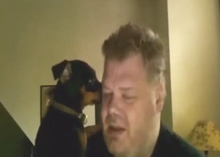 Romantic zoo XXX with a fat guy and his dog